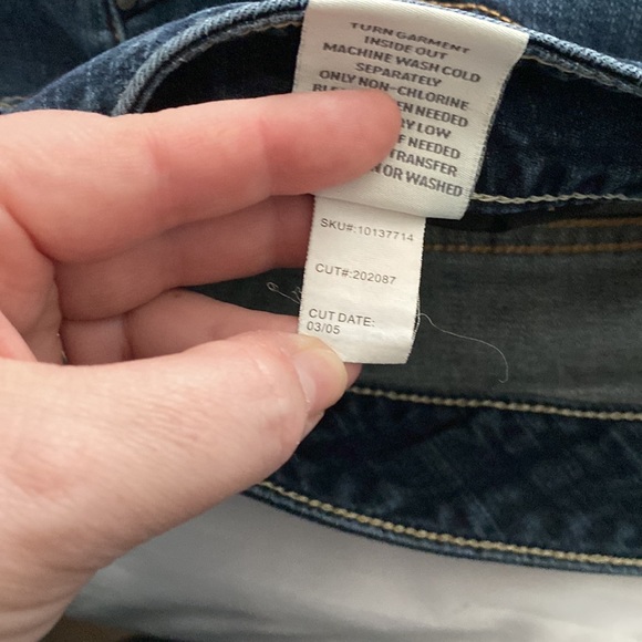 Torrid Bermuda shorts with raw hem - Picture 5 of 7